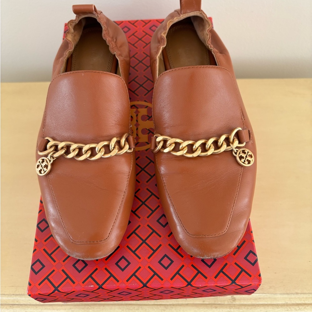 Tory Burch Mini Benton Charm Loafer Calf Leather. Women’s size 6.5